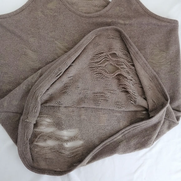Alo Yoga Pure Distressed Tank Tan Medium - Picture 7 of 15